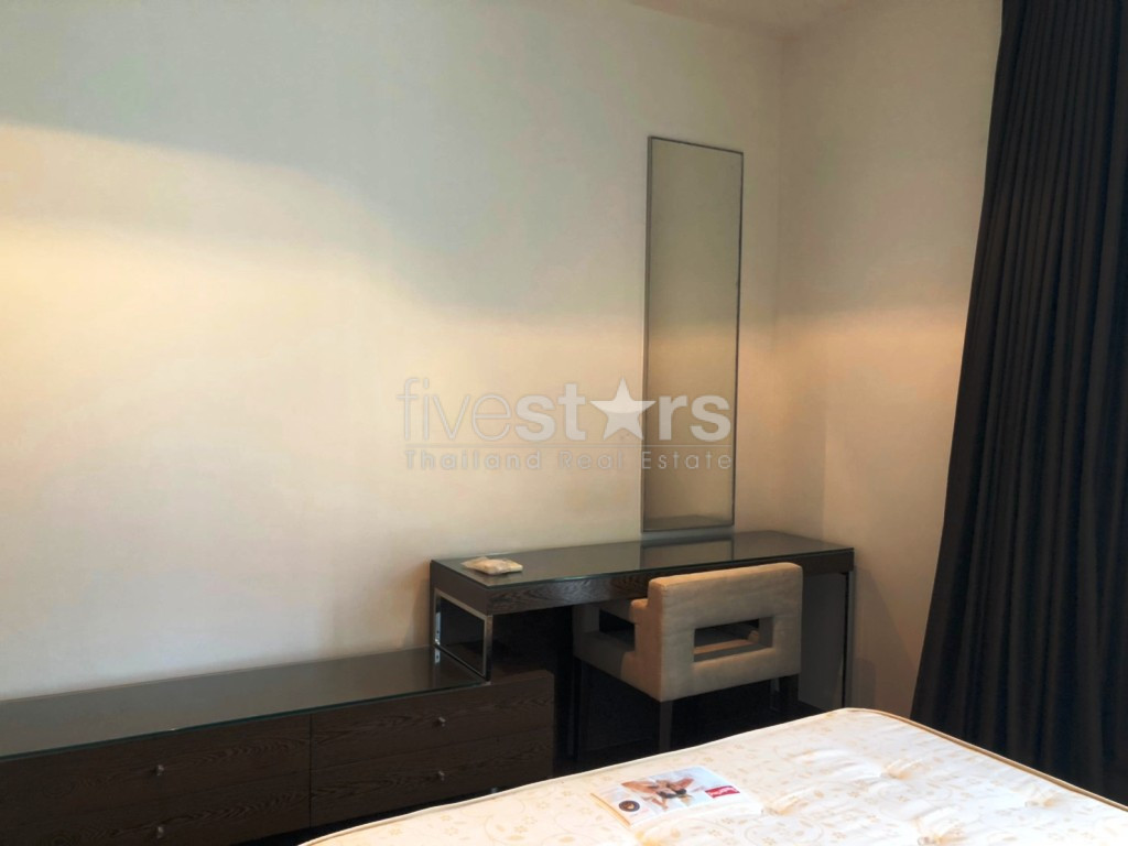 Large 2 bedrooms condo for rent near BTS Ploenchit, photo 12