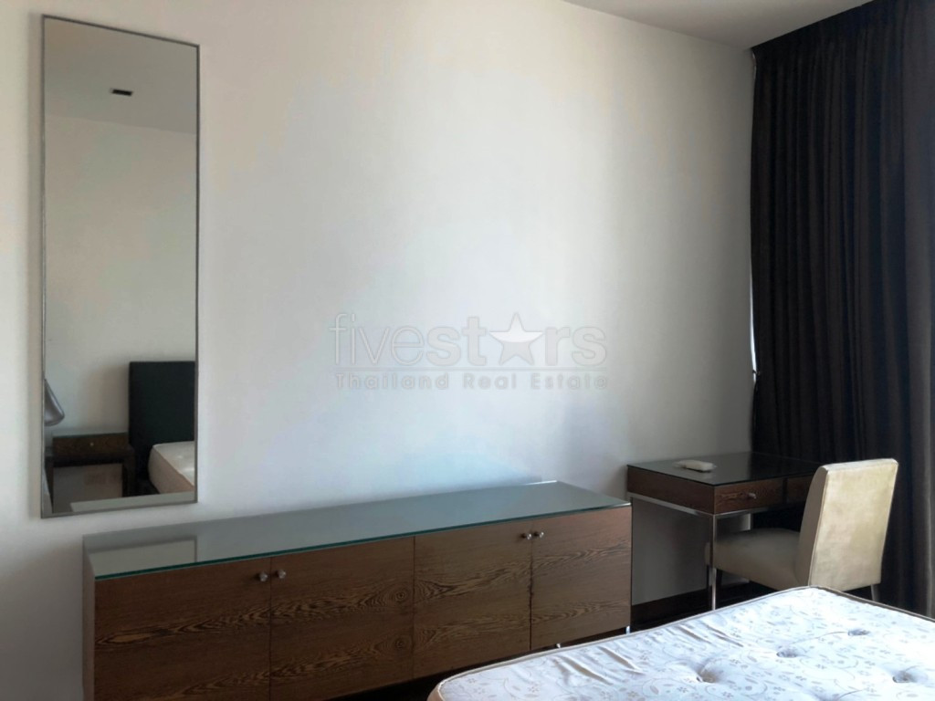 Large 2 bedrooms condo for rent near BTS Ploenchit, photo 14
