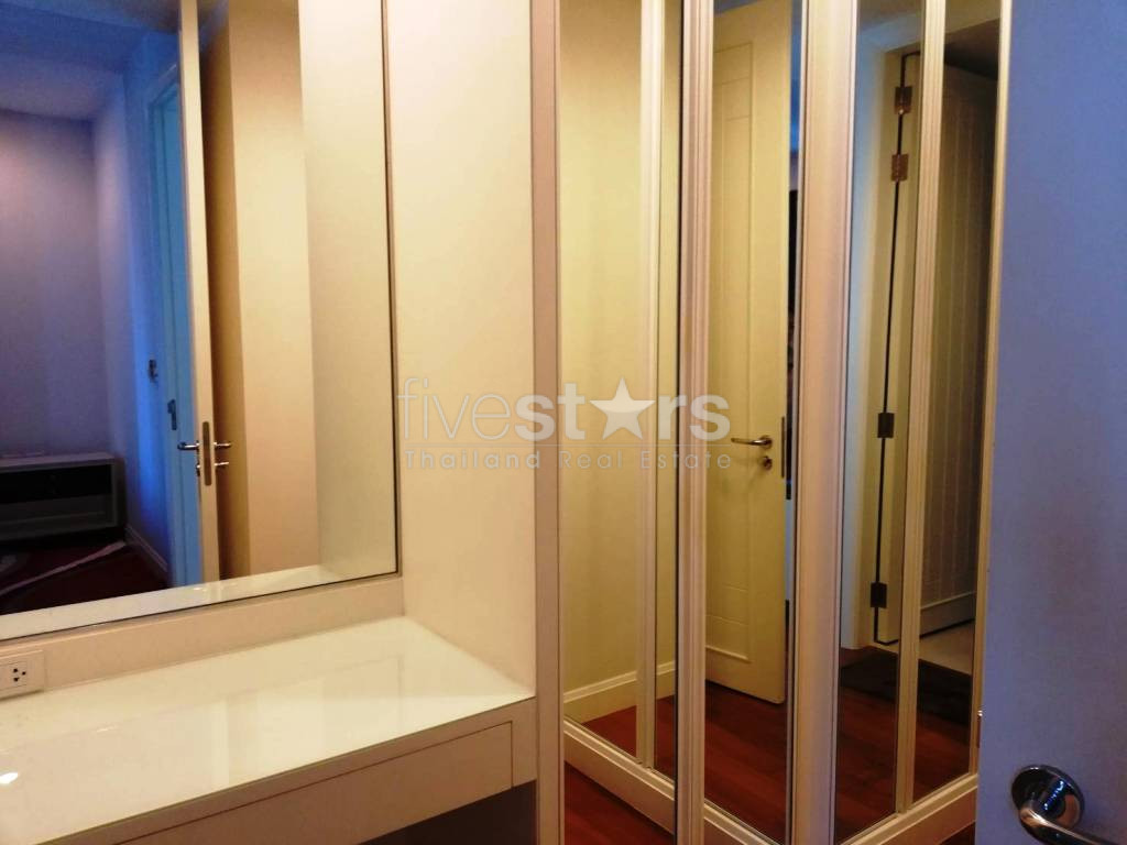2 bedrooms condo for rent near BTS Chidlom and Lumpini park, photo 10