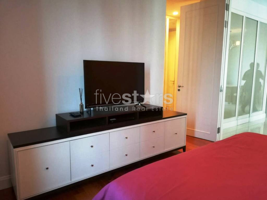 2 bedrooms condo for rent near BTS Chidlom and Lumpini park, photo 9