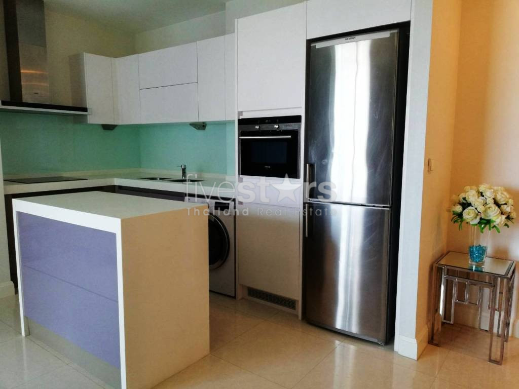 2 bedrooms condo for rent near BTS Chidlom and Lumpini park, photo 3