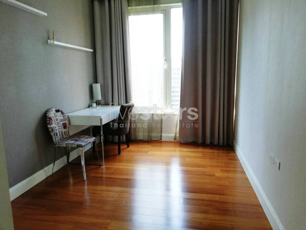 2 bedrooms condo for rent near BTS Chidlom and Lumpini park, photo 4