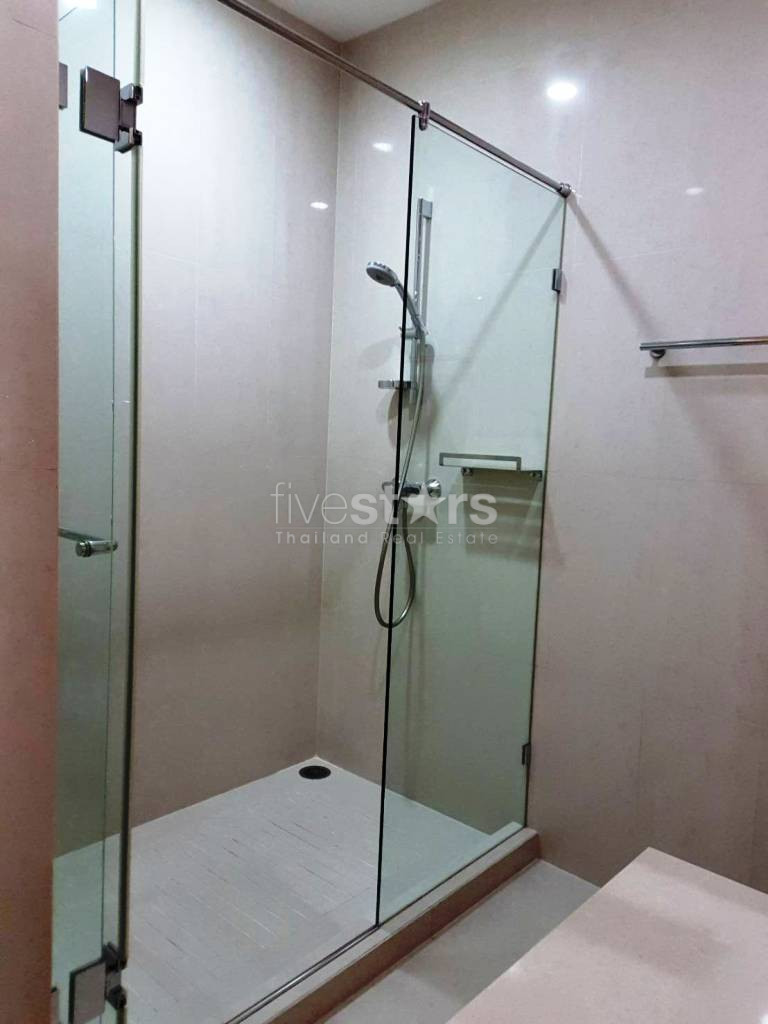 2 bedrooms condo for rent near BTS Chidlom and Lumpini park, photo 17