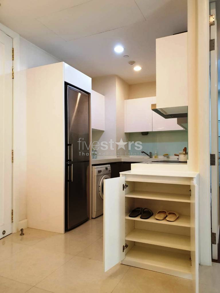 2 bedrooms condo for rent near BTS Chidlom and Lumpini park, photo 6