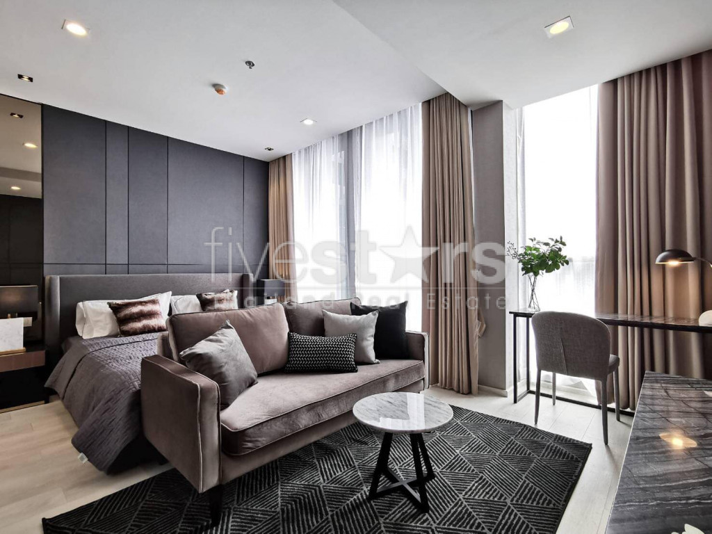 Modern Contemporary 1 bedroom for sale close to BTS Ploenchit