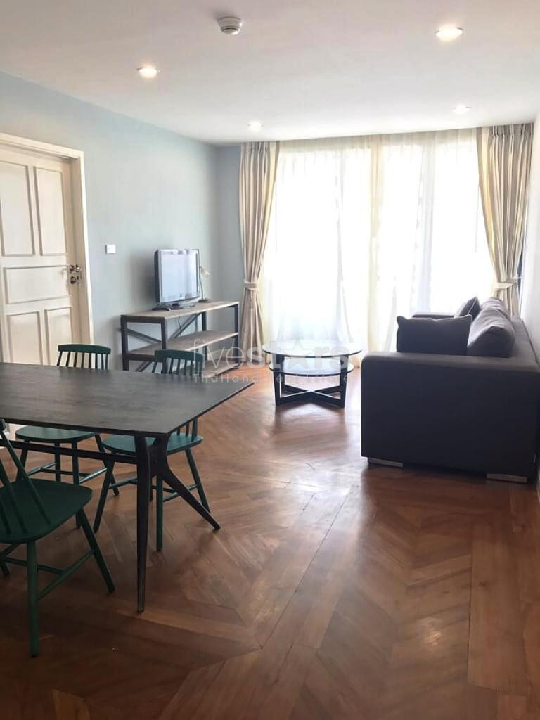 Bright and spacious 1 bedroom for rent near BTS Chidlom, photo 2