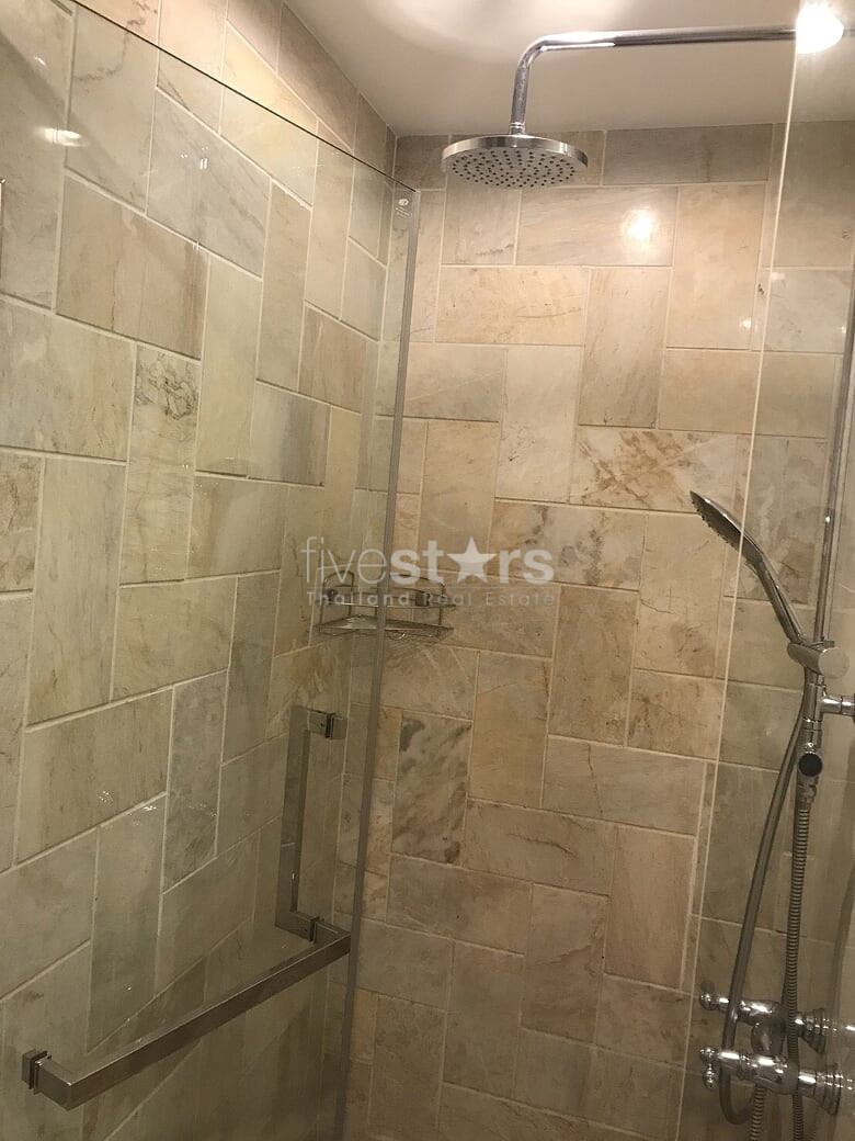 Bright and spacious 1 bedroom for rent near BTS Chidlom, photo 10