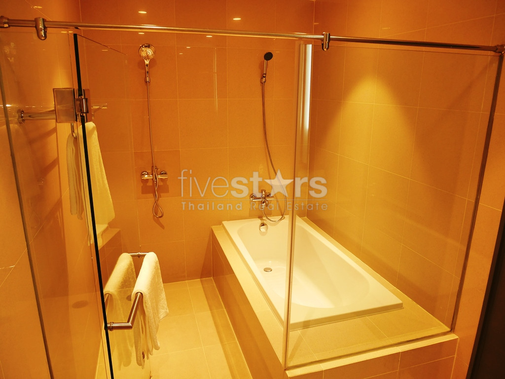 1-bedroom spacious modern condo in Lumpini area, photo 13