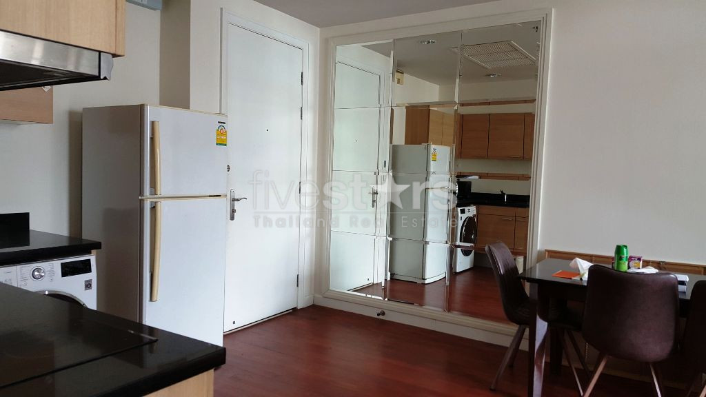 Appartement d'une chambre à louer près de la station de BTS Chidlom, photo 2