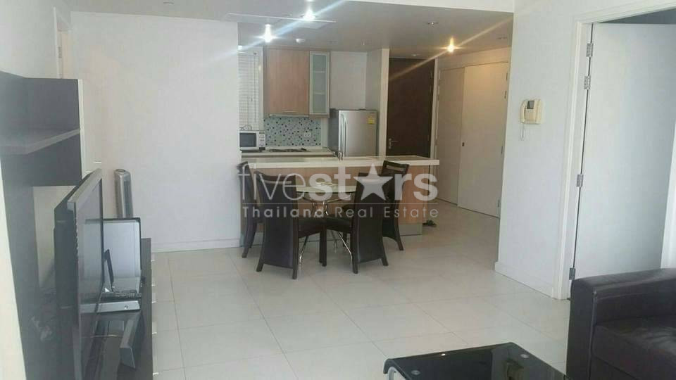 2 bedroom condo for rent on Petchaburi road, photo 2