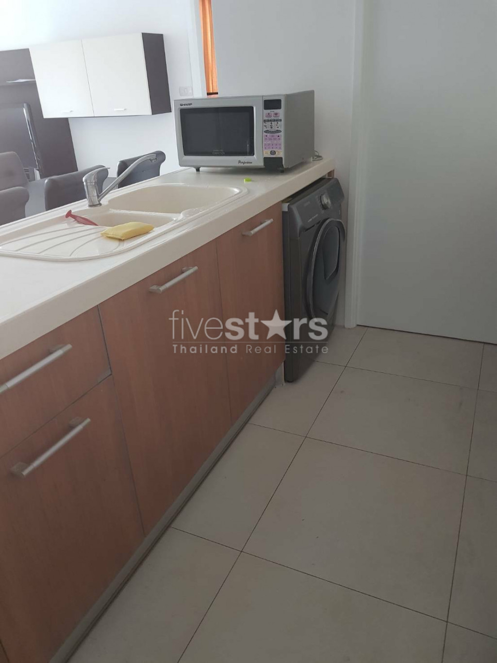 2 bedroom condo for rent on Petchaburi road, photo 5