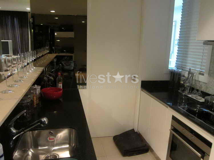 Pet friendly 2 bedroom condo for rent on Petchaburi road, photo 6