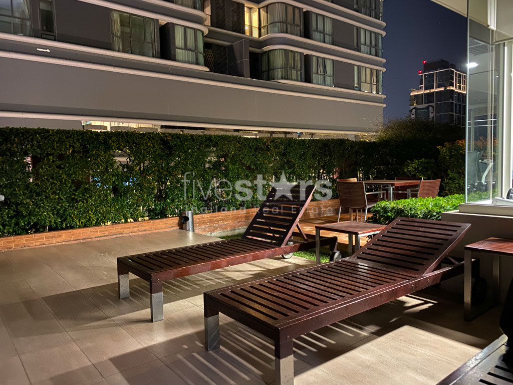 Pet friendly 2 bedroom condo for rent on Petchaburi road, photo 19