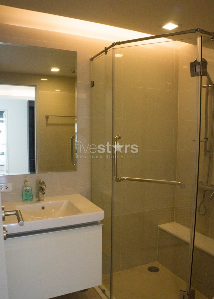 Condo de 2 chambres à louer près de la station Phloen Chit BTS, photo 10