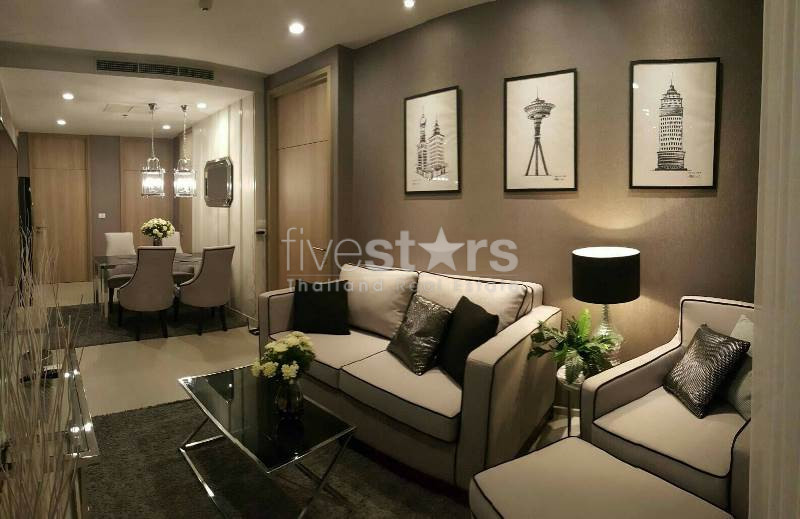 Luxury 2 bedrooms condo for rent close to BTS Ploenchit, photo 2