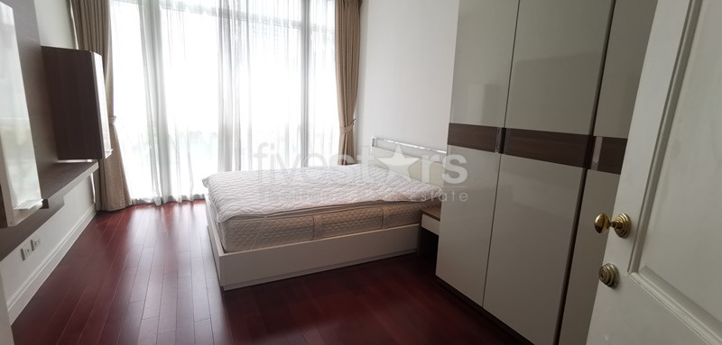 Spacious 3-bedroom condo 300m from BTS Ploenchit!, photo 14