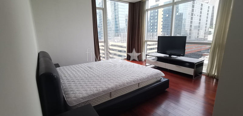 Spacious 3-bedroom condo 300m from BTS Ploenchit!, photo 17
