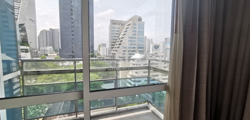 Spacious 3-bedroom condo 300m from BTS Ploenchit!, photo 17