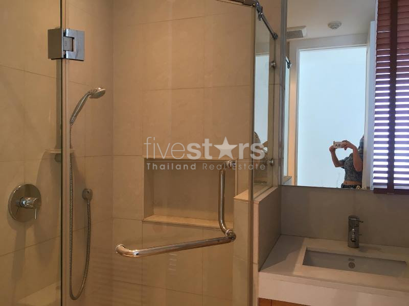 Condo 2 chambres à 300m du BTS Ploenchit, photo 10