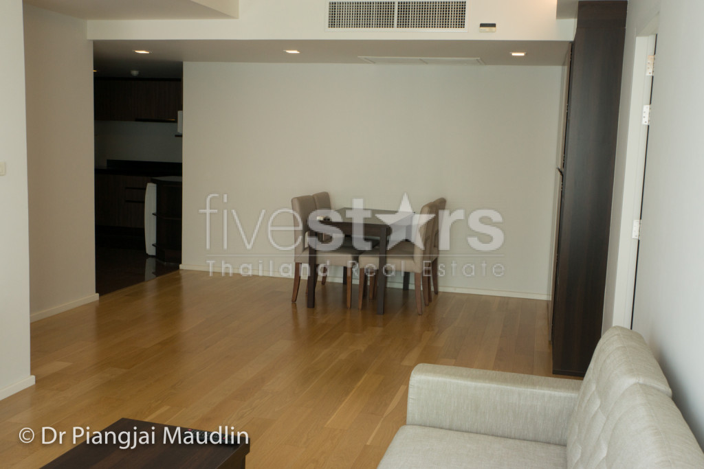 2 bedroom condo for rent close to Ploenchit BTS, photo 7