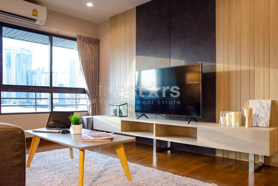 2 bedroom condo for rent close to BTS Ploenchit, photo 5