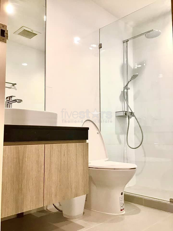 2 bedroom condo for rent close to BTS Ploenchit, photo 16