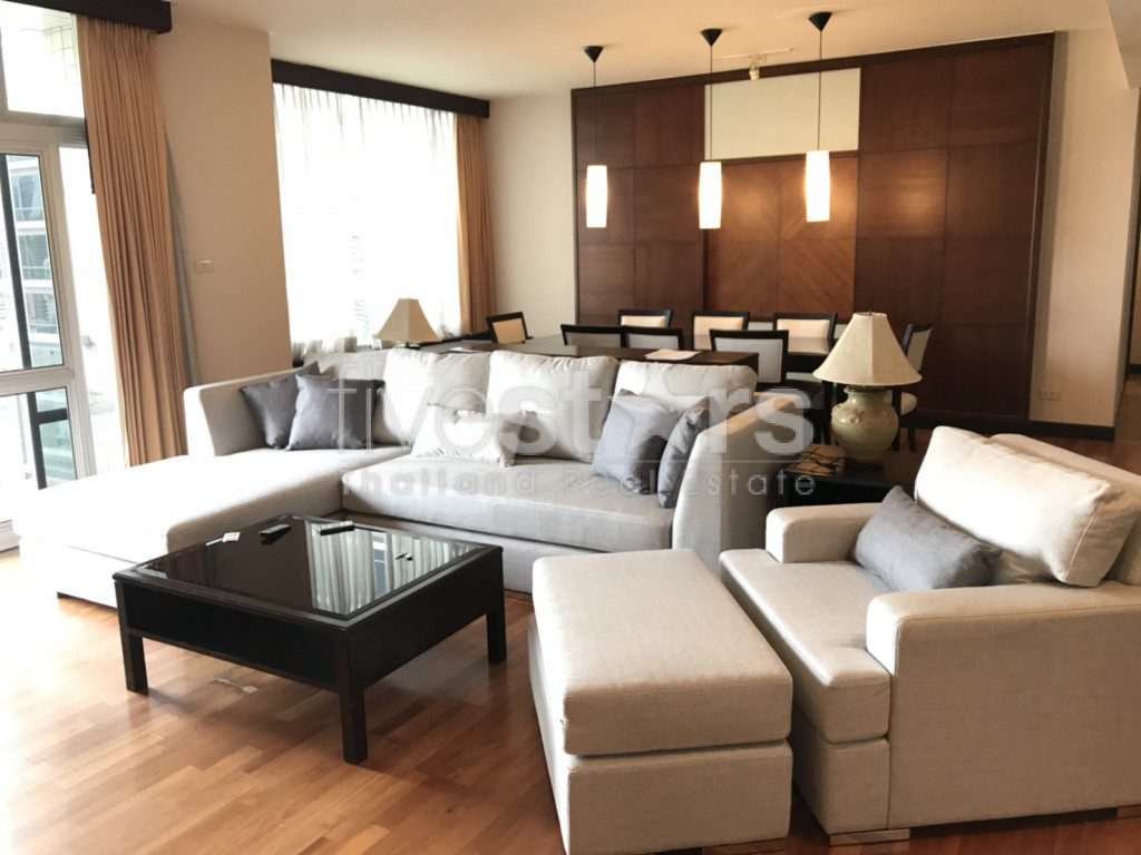 in Bangkok, Ploenchit area, nice condo, high floor, good view, near BTS Ploenchit