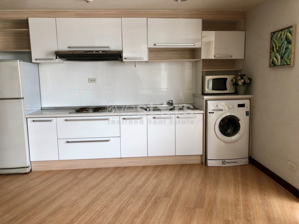 1 bedroom modern for rent on Chit Lom, photo 5