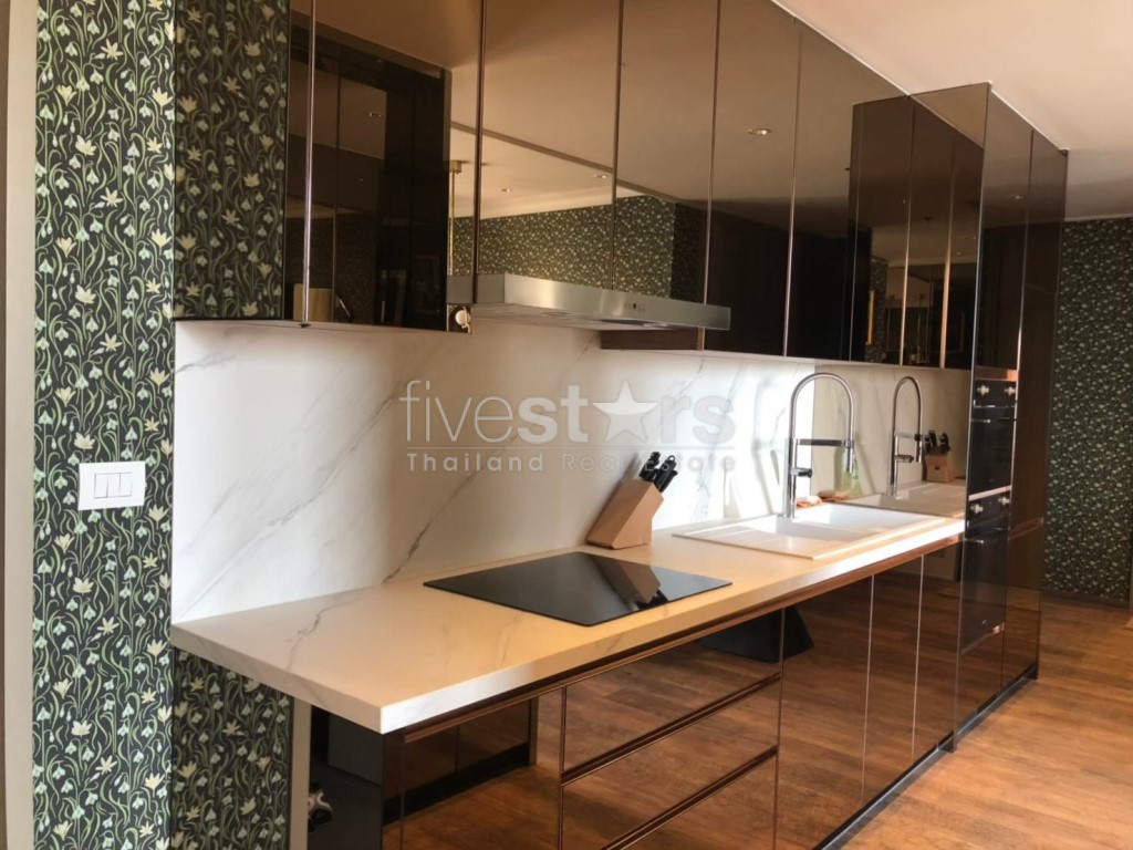 3 bedroom Penthouse for rent close to Phloen Chit BTS station, photo 18
