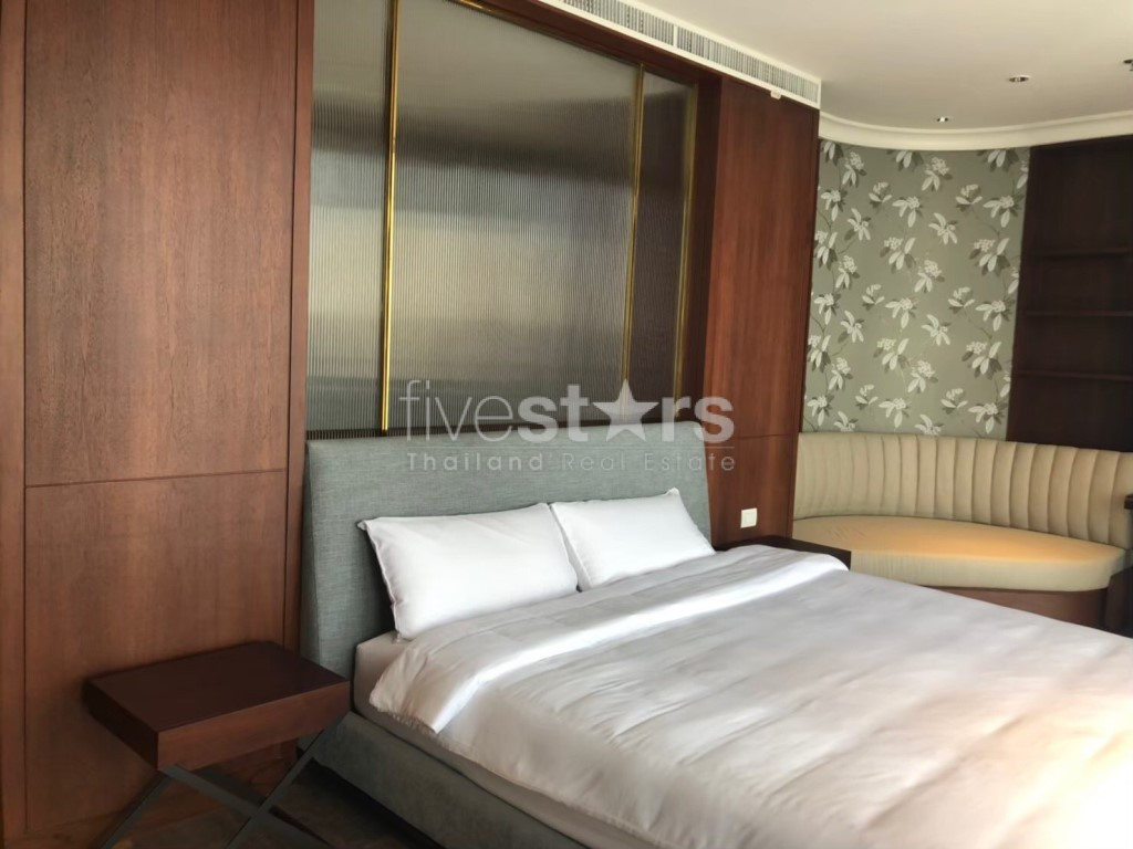 3 bedroom Penthouse for rent close to Phloen Chit BTS station, photo 10