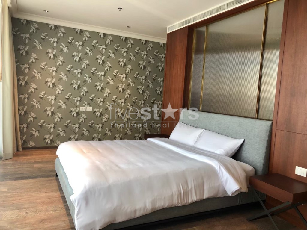 3 bedroom Penthouse for rent close to Phloen Chit BTS station, photo 13