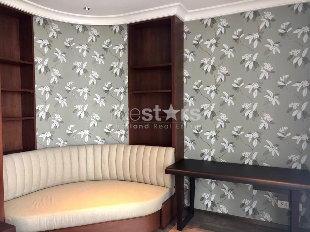 3 bedroom Penthouse for rent close to Phloen Chit BTS station, photo 11
