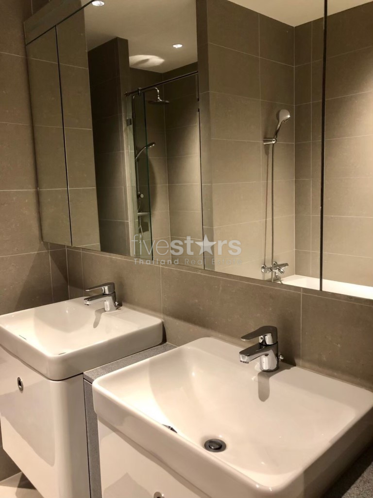 3 bedroom Penthouse for rent close to Phloen Chit BTS station, photo 20