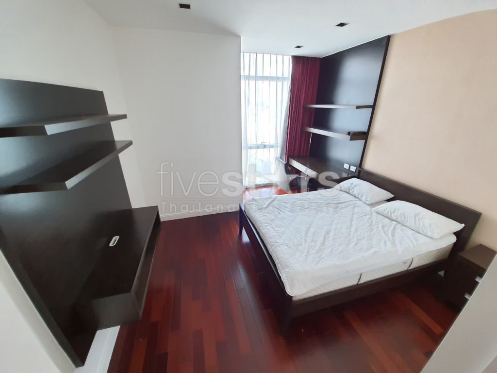 3 bedroom condo for rent close to Phloen Chit BTS station, photo 5