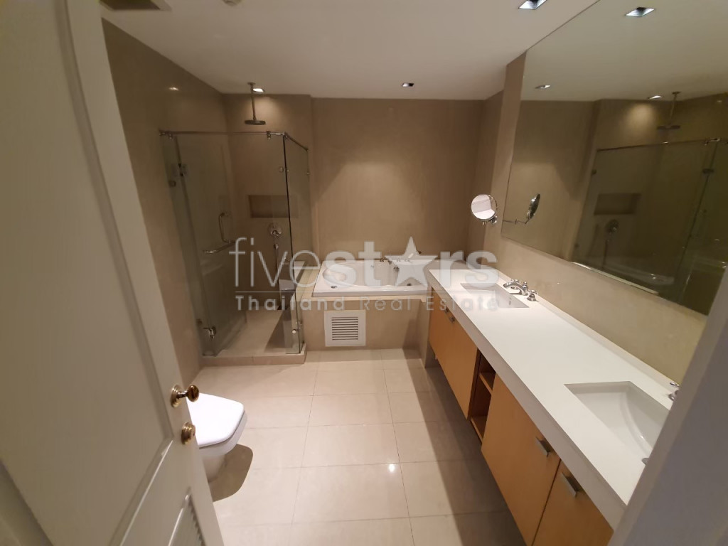 3 bedroom condo for rent close to Phloen Chit BTS station, photo 9