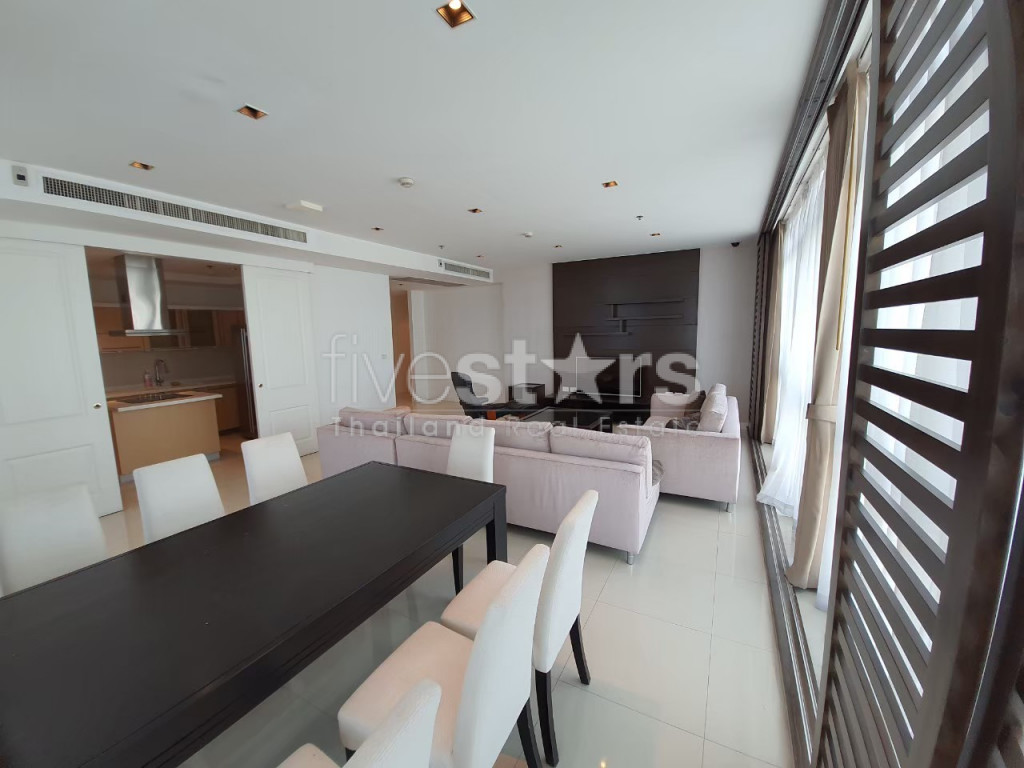 3 bedroom condo for rent close to Phloen Chit BTS station, photo 2