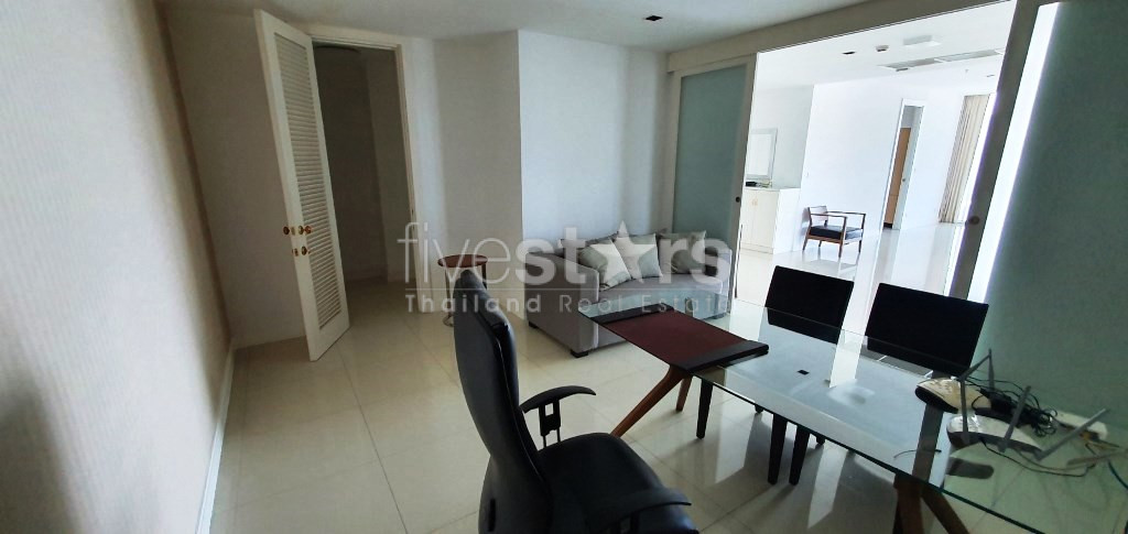 Condo de 4 chambres à louer près de la station Phloen Chit BTS, photo 5