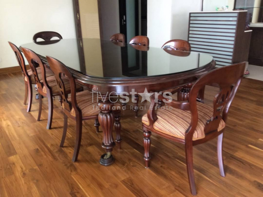 Large 3 bedrooms condo for rent near BTS Chidlom, photo 2