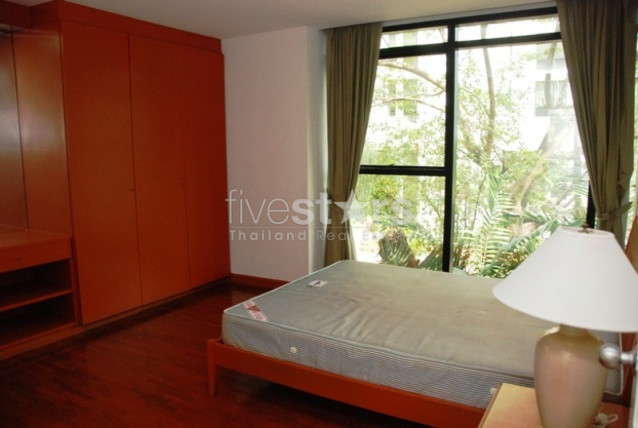 2 bedroom spacious condo for rent on Chit Lom, photo 4