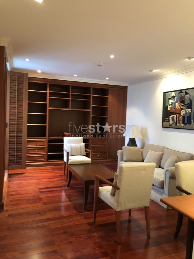Large  3 bedrooms condo for rent near BTS Chidlom, photo 4