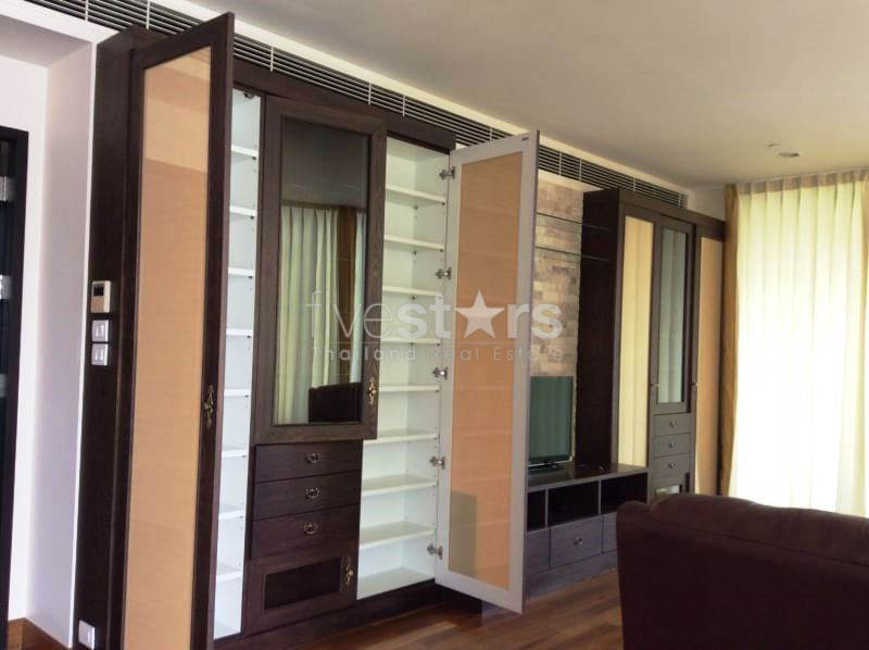 Condo 3 + 1 chambres à louer près de la station BTS Chit Lom, photo 5
