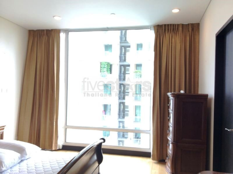 Condo 3 + 1 chambres à louer près de la station BTS Chit Lom, photo 8