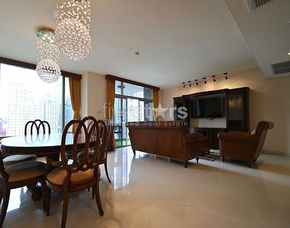 Condo de 3 chambres à louer près de la station BTS Phloen Chit, photo 3