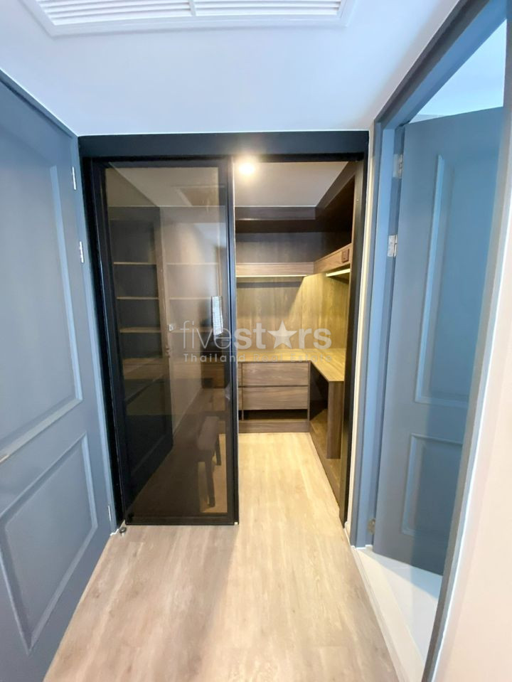 2 bedrooms condo for rent near BTS Ploenchit, photo 8