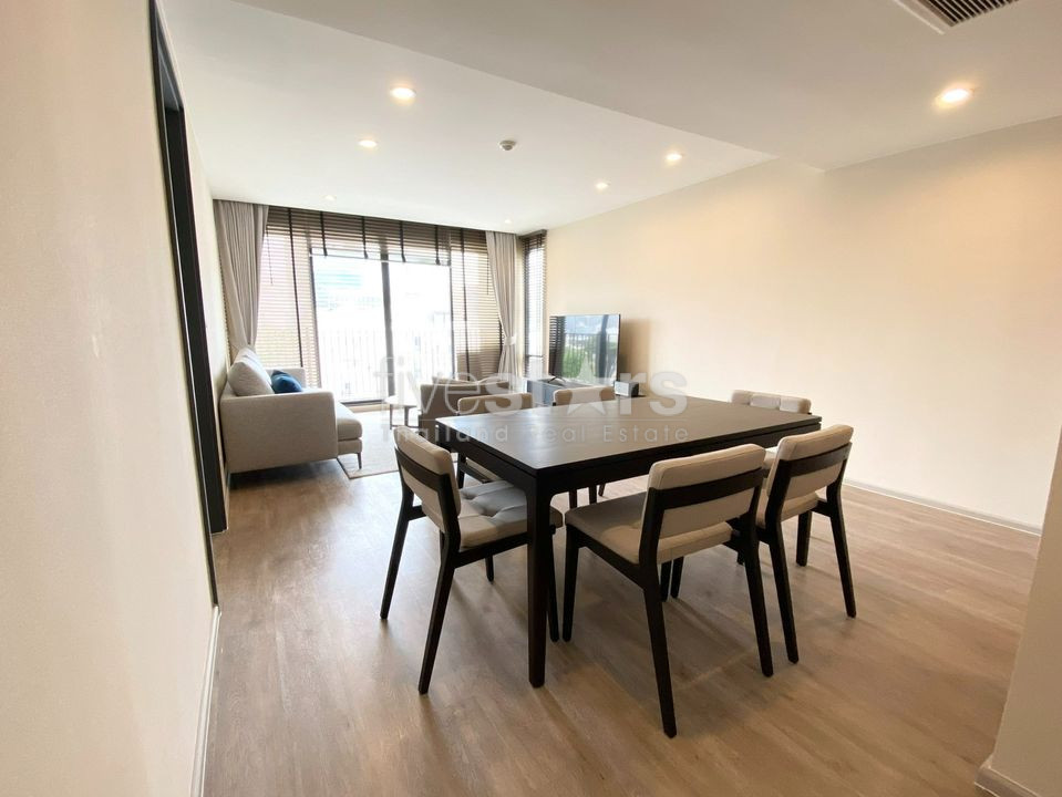 2 bedrooms condo for rent near BTS Ploenchit, photo 3