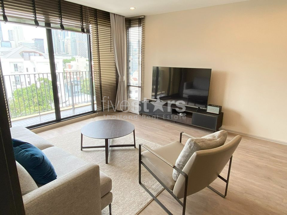 2 bedrooms condo for rent near BTS Ploenchit, photo 2