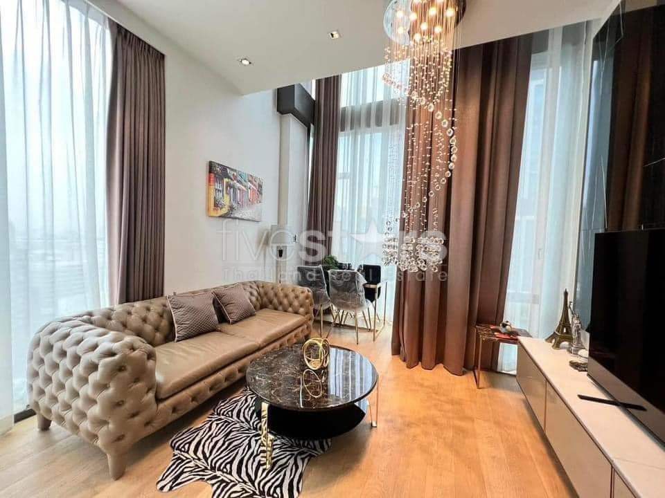 Exceptionnel duplex 1 chambre à louer près du BTS Chit Lom, photo 2