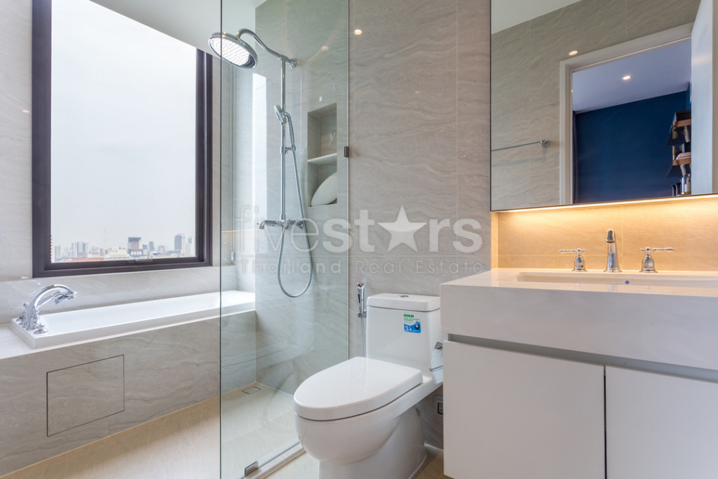 Appartement d'exception 2 chambres à Langsuan avec vue sur le parc Lumpini, photo 16