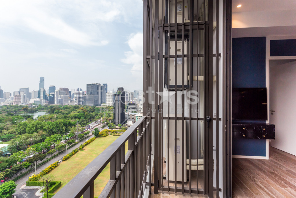 Appartement d'exception 2 chambres à Langsuan avec vue sur le parc Lumpini, photo 3