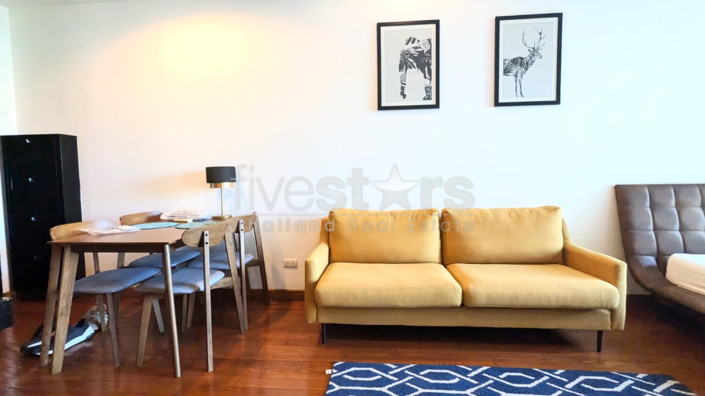 Studio for rent within easy reach of BTS Chidlom, photo 4